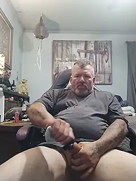 bigdoog8 online show from 06/10/26, 10:52