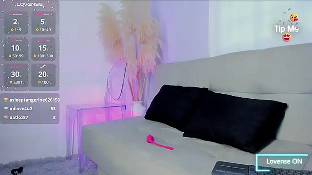 nika02  online show from 03/04/25, 07:43