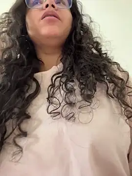 CurlyGirl 1 online show from 03/09/25, 12:09