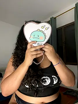 Snapshot of CurlyGirl_1 chatting on 10/14/25, 11:16 CurlyGirl 1 online show from 10/14/25, 11:16