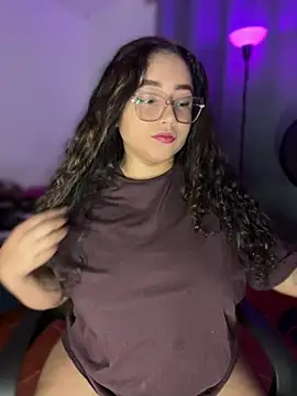 CurlyGirl 1 online show from 04/25/26, 11:57