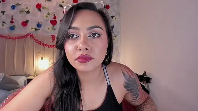 samara smithh online show from 02/24/25, 04:58