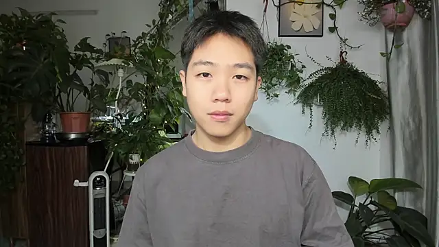 Oliver Nl online show from 04/04/26, 04:11