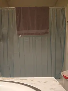 Snapshot of Dick4dope chatting on 12/15/25, 06:17 Dick4dope online show from 12/15/25, 06:17