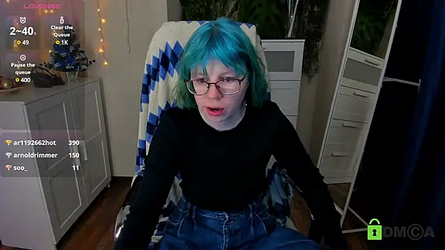 Snapshot of Melissa_Wells chatting on 01/03/25, 12:43 Melissa Wells online show from 01/03/25, 12:43