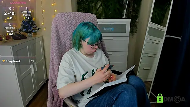 Snapshot of Melissa_Wells chatting on 01/04/25, 11:38 Melissa Wells online show from 01/04/25, 11:38