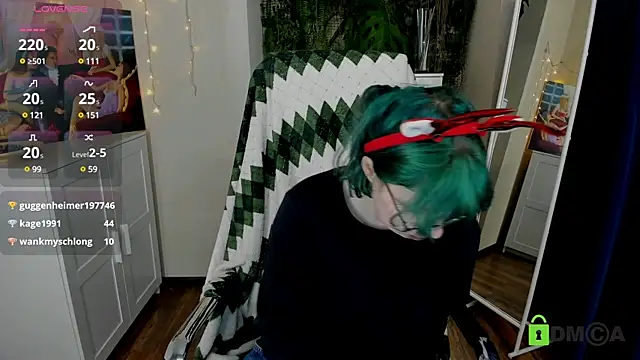 Snapshot of Melissa_Wells chatting on 02/02/25, 01:02 Melissa Wells online show from 02/02/25, 01:02