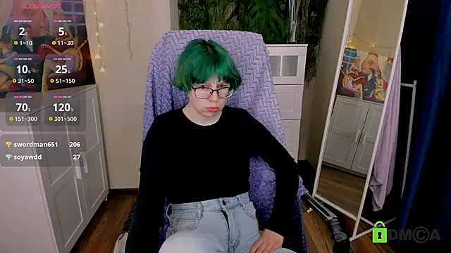 Snapshot of Melissa_Wells chatting on 02/16/25, 03:47 Melissa Wells online show from 02/16/25, 03:47