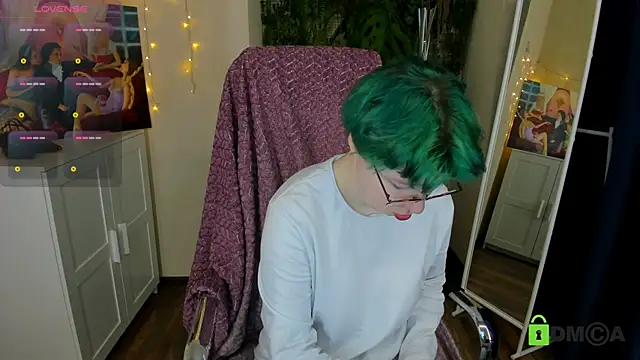 Snapshot of Melissa_Wells chatting on 02/21/25, 06:29 Melissa Wells online show from 02/21/25, 06:29