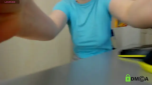 Snapshot of Melissa_Wells chatting on 02/26/25, 08:54 Melissa Wells online show from 02/26/25, 08:54