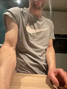 Maxthekid online show from 03/23/25, 12:04