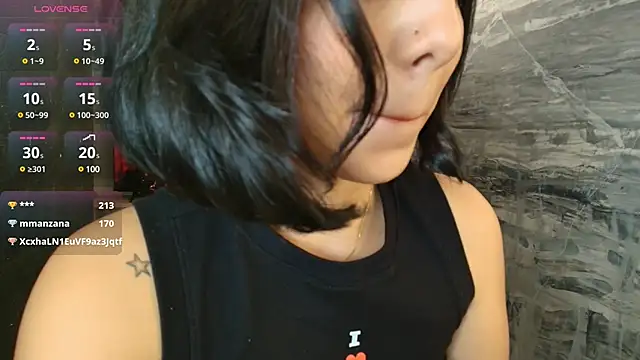 Snapshot of NicolRoss_ chatting on 02/26/25, 04:24 NicolRoss online show from 02/26/25, 04:24