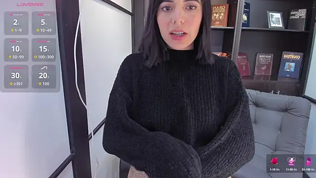 Snapshot of NicolRoss_ chatting on 10/14/25, 12:06 NicolRoss online show from 10/14/25, 12:06