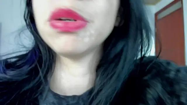 Snapshot of Katty_mouth chatting on 01/11/25, 08:21 Katty mouth online show from 01/11/25, 08:21
