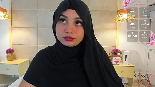 Snapshot of _anjum_ chatting on 09/17/25, 12:18 anjum online show from 09/17/25, 12:18