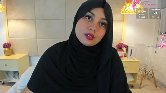 Snapshot of _anjum_ chatting on 09/27/25, 12:10 anjum online show from 09/27/25, 12:10