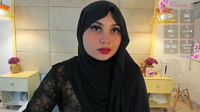 Snapshot of _anjum_ chatting on 10/13/25, 12:05 anjum online show from 10/13/25, 12:05