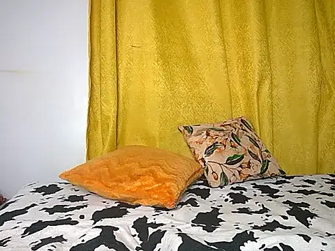 Snapshot of betty730 chatting on 03/04/26, 05:35 betty730 online show from 03/04/26, 05:35