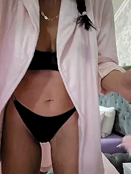 AnaFoxxy online show from 02/04/25, 08:13