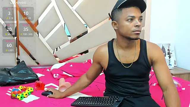 Snapshot of you_and_i9 chatting on 03/17/25, 07:37 you and i9 online show from 03/17/25, 07:37