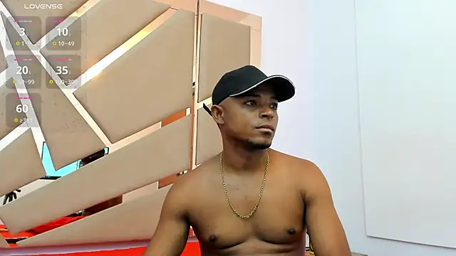 Snapshot of you_and_i9 chatting on 03/22/25, 07:31 you and i9 online show from 03/22/25, 07:31