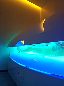 Snapshot of eltoulou chatting on 01/14/25, 07:11 eltoulou online show from 01/14/25, 07:11