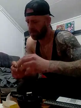 Snapshot of eltoulou chatting on 01/30/25, 02:15 eltoulou online show from 01/30/25, 02:15