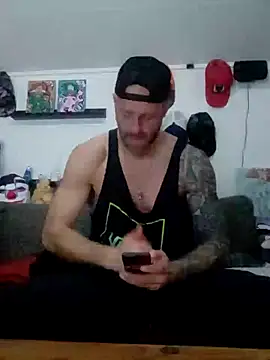 Snapshot of eltoulou chatting on 02/01/25, 05:39 eltoulou online show from 02/01/25, 05:39