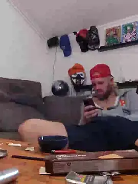 Snapshot of eltoulou chatting on 02/04/25, 01:38 eltoulou online show from 02/04/25, 01:38