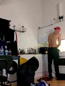 Snapshot of eltoulou chatting on 02/08/25, 01:54 eltoulou online show from 02/08/25, 01:54