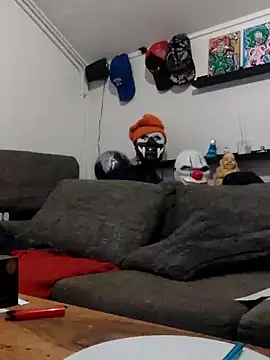 eltoulou online show from 02/09/25, 06:33