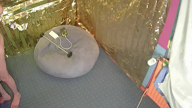 Snapshot of Markxen_cam chatting on 12/21/24, 12:53 Markxen cam online show from 12/21/24, 12:53