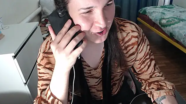 EvaMiron online show from 09/19/25, 10:27