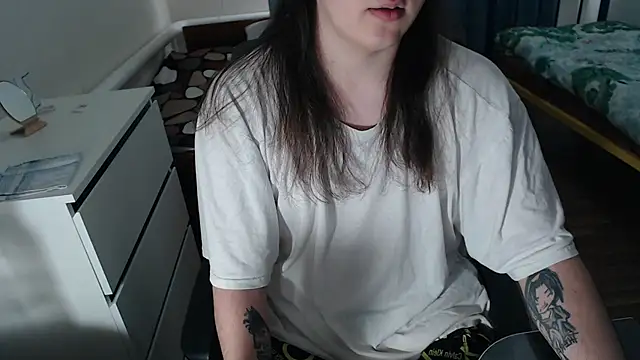 EvaMiron online show from 09/21/25, 12:07