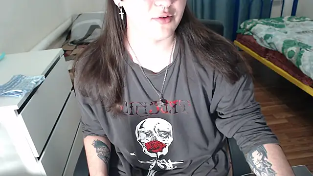 EvaMiron online show from 10/15/25, 12:05