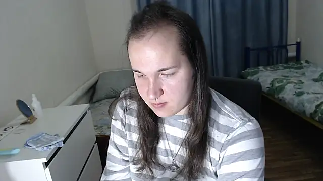 EvaMiron online show from 12/04/25, 02:10