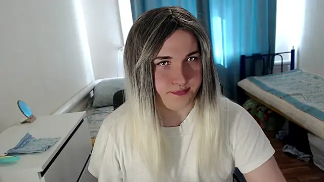 EvaMiron online show from 04/08/26, 08:36