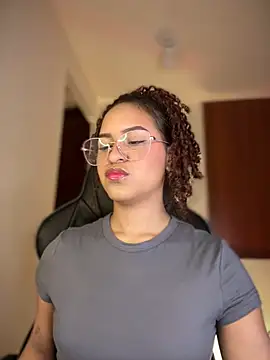 Snapshot of gretta_kler1 chatting on 01/26/25, 03:14 gretta kler1 online show from 01/26/25, 03:14