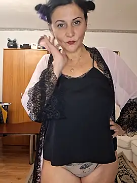 Snapshot of anaaamariaaaa chatting on 10/06/25, 03:31 anaaamariaaaa online show from 10/06/25, 03:31