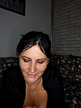 Snapshot of anaaamariaaaa chatting on 11/04/25, 03:11 anaaamariaaaa online show from 11/04/25, 03:11