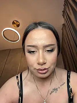 deliaroyal online show from 03/16/25, 04:34