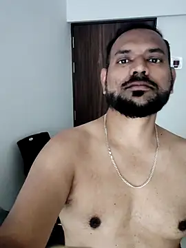 lovbombayduck11 online show from 09/17/25, 03:52