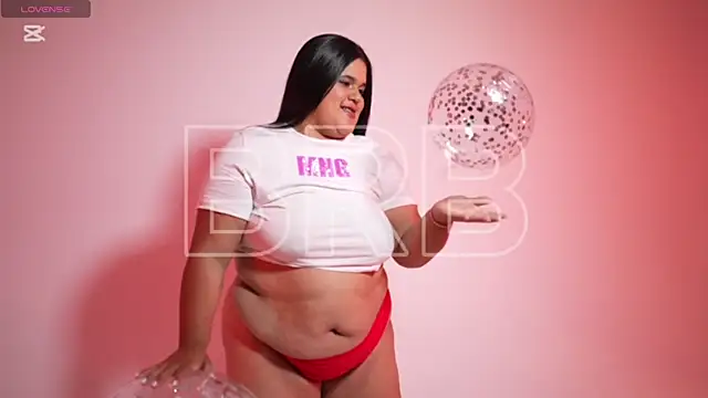 Snapshot of natalia_curvy1 chatting on 03/22/25, 05:52 natalia curvy1 online show from 03/22/25, 05:52