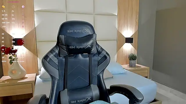 megan cooper28 online show from 09/25/25, 12:20