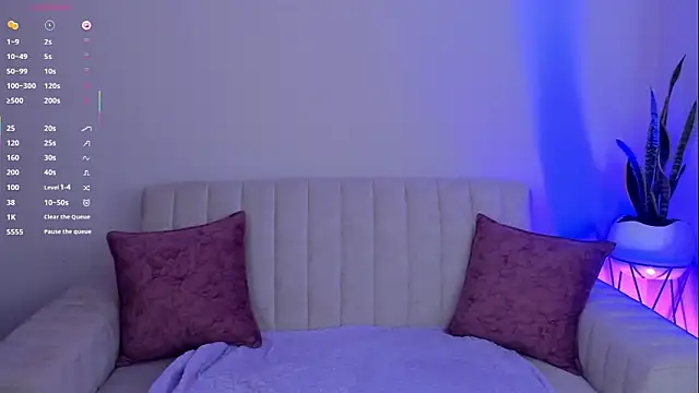 megan cooper28 online show from 04/13/26, 10:15