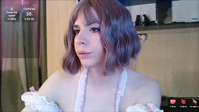 FemAlexa  online show from 02/12/25, 11:51