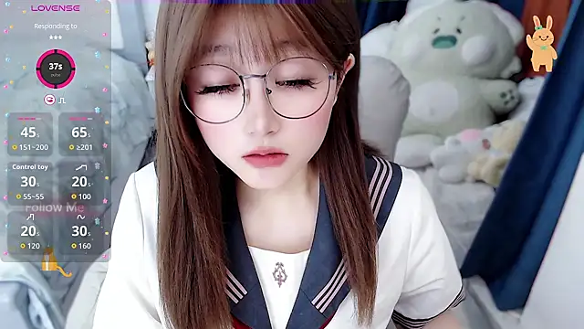 Snapshot of Sweet-18wanwan chatting on 04/22/26, 04:08 Sweet-18wanwan online show from 04/22/26, 04:08
