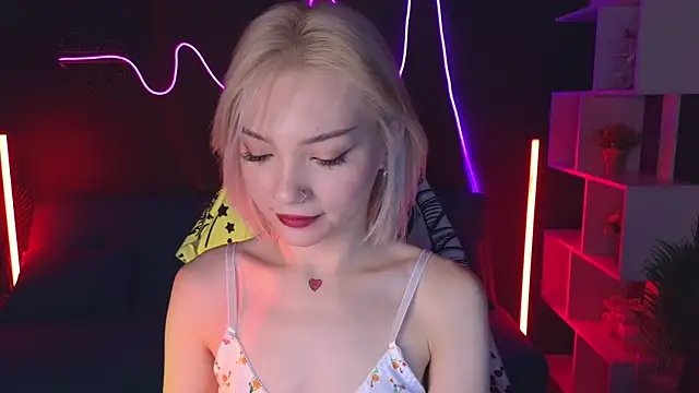 Snapshot of SandraBoyl chatting on 01/22/25, 01:20 SandraBoyl online show from 01/22/25, 01:20