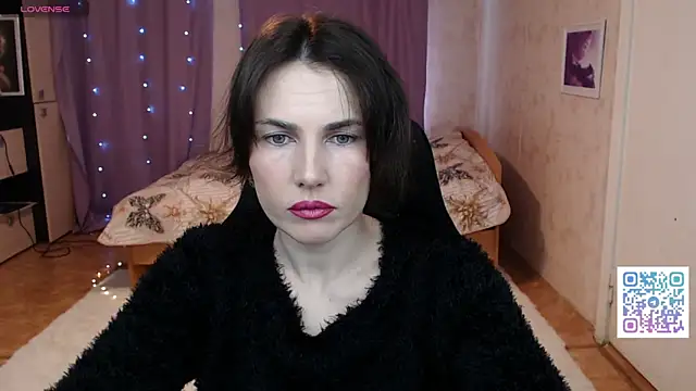 Daniela Cooperr online show from 04/09/26, 07:58