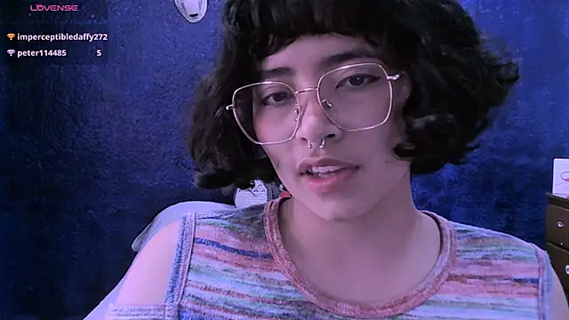 NinaYellow online show from 12/02/24, 05:15